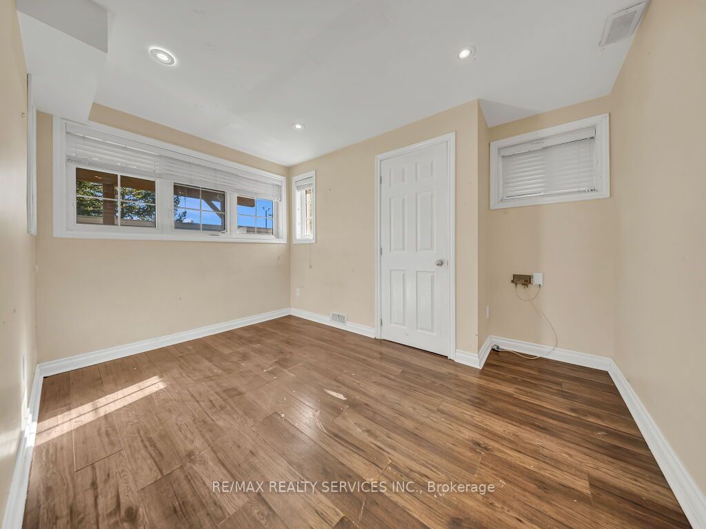 28 Zanetta Crescent Property Photo 40