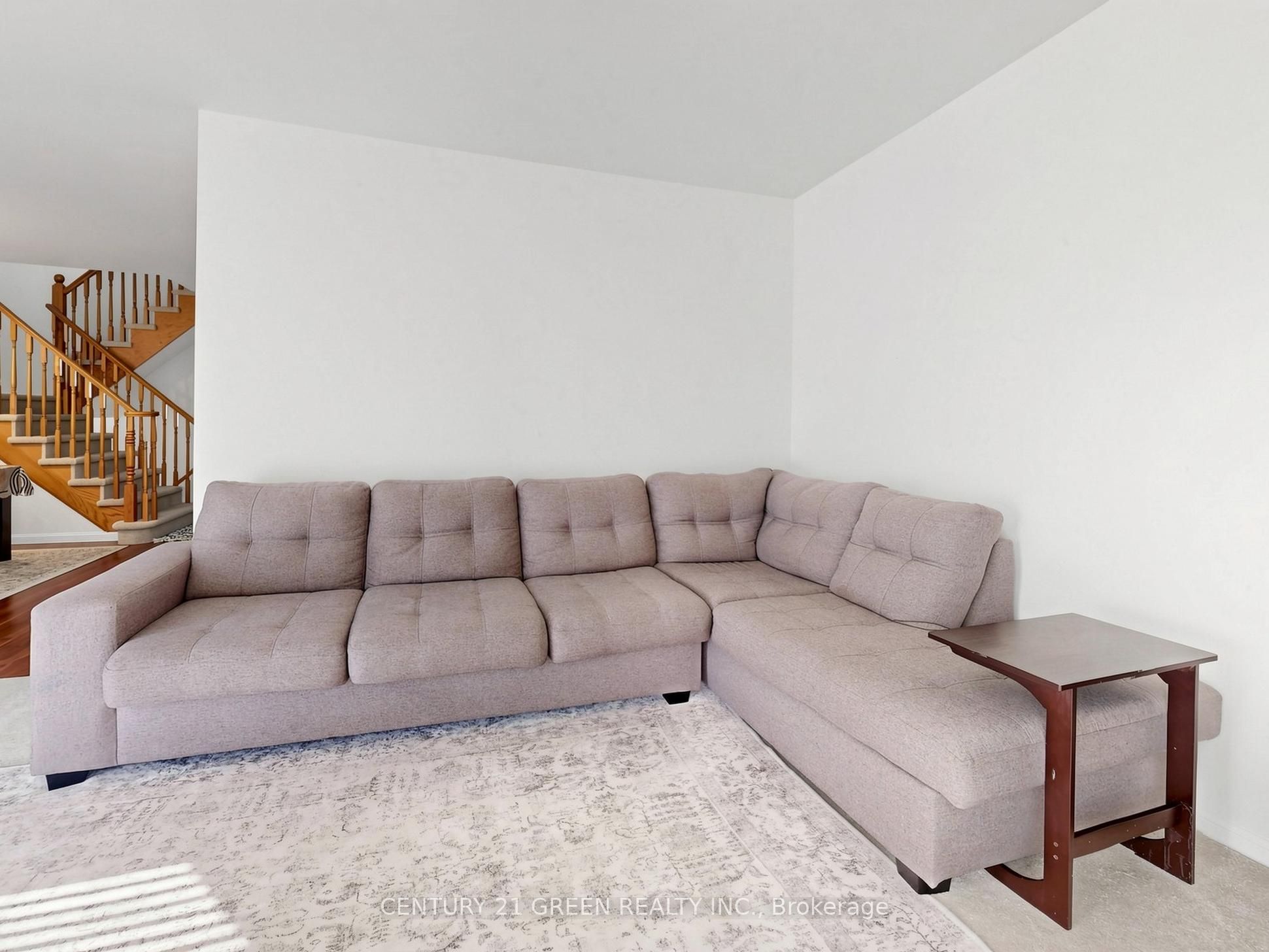 821 Bennett Boulevard Property Photo 5