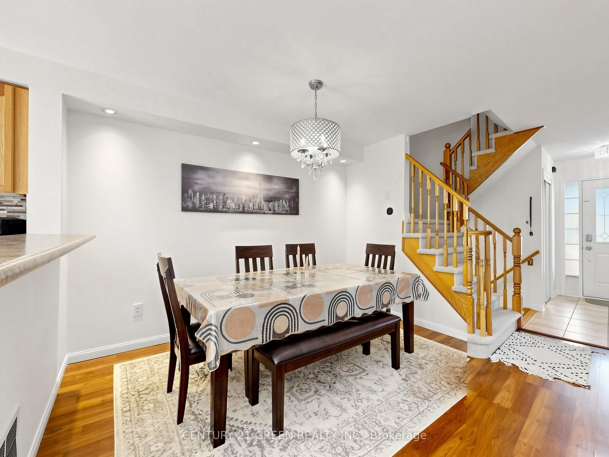 821 Bennett Boulevard Property Photo 9