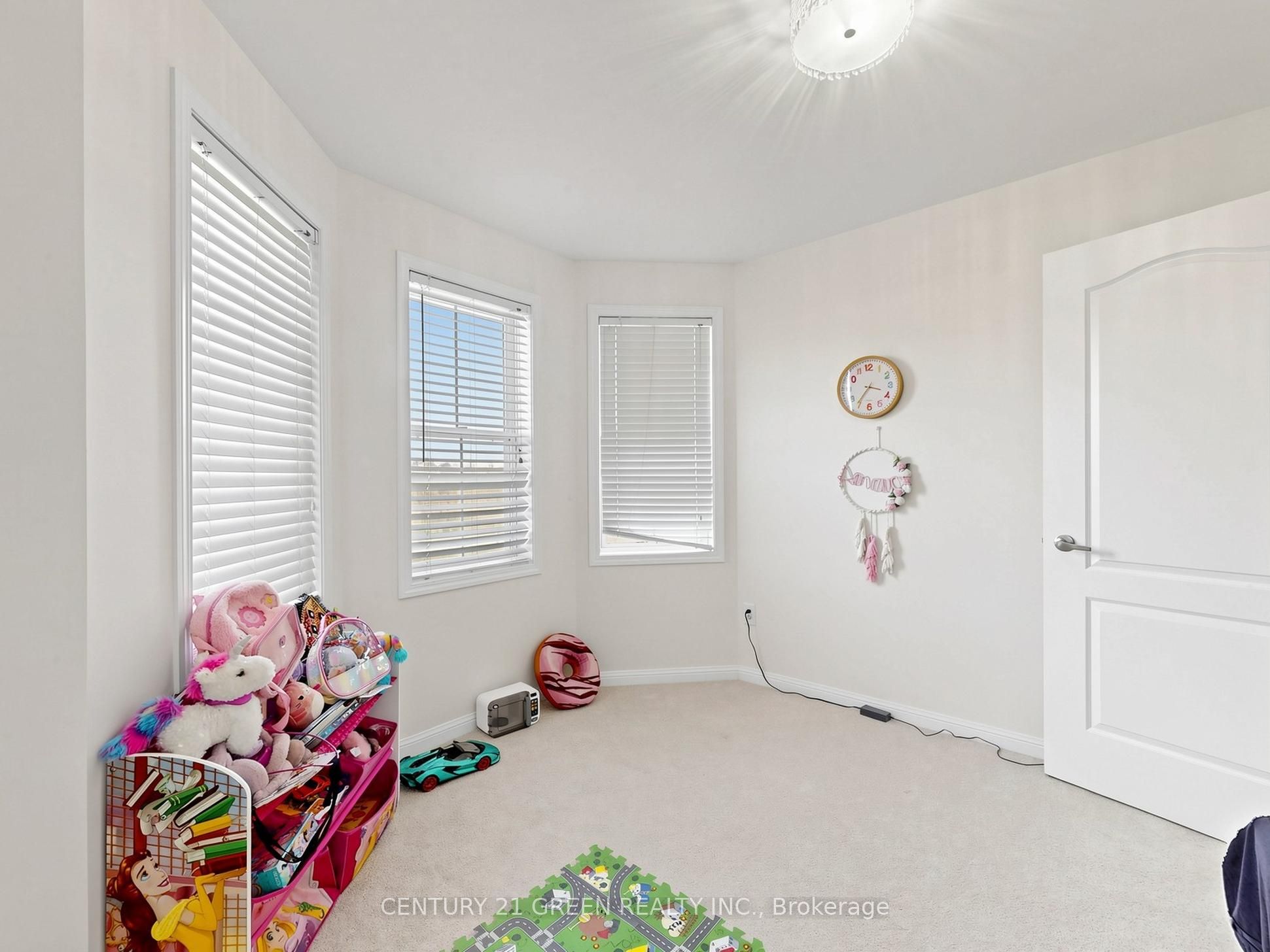 821 Bennett Boulevard Property Photo 23