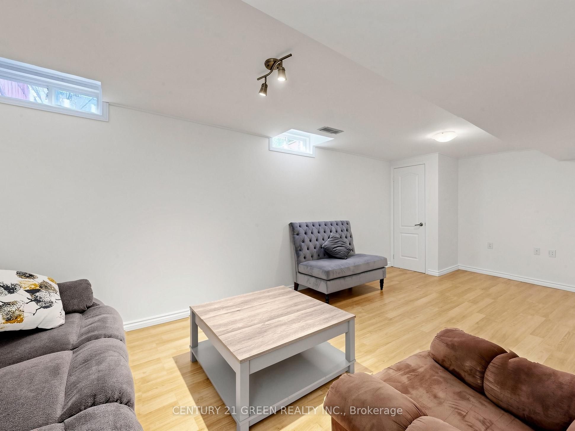 821 Bennett Boulevard Property Photo 28