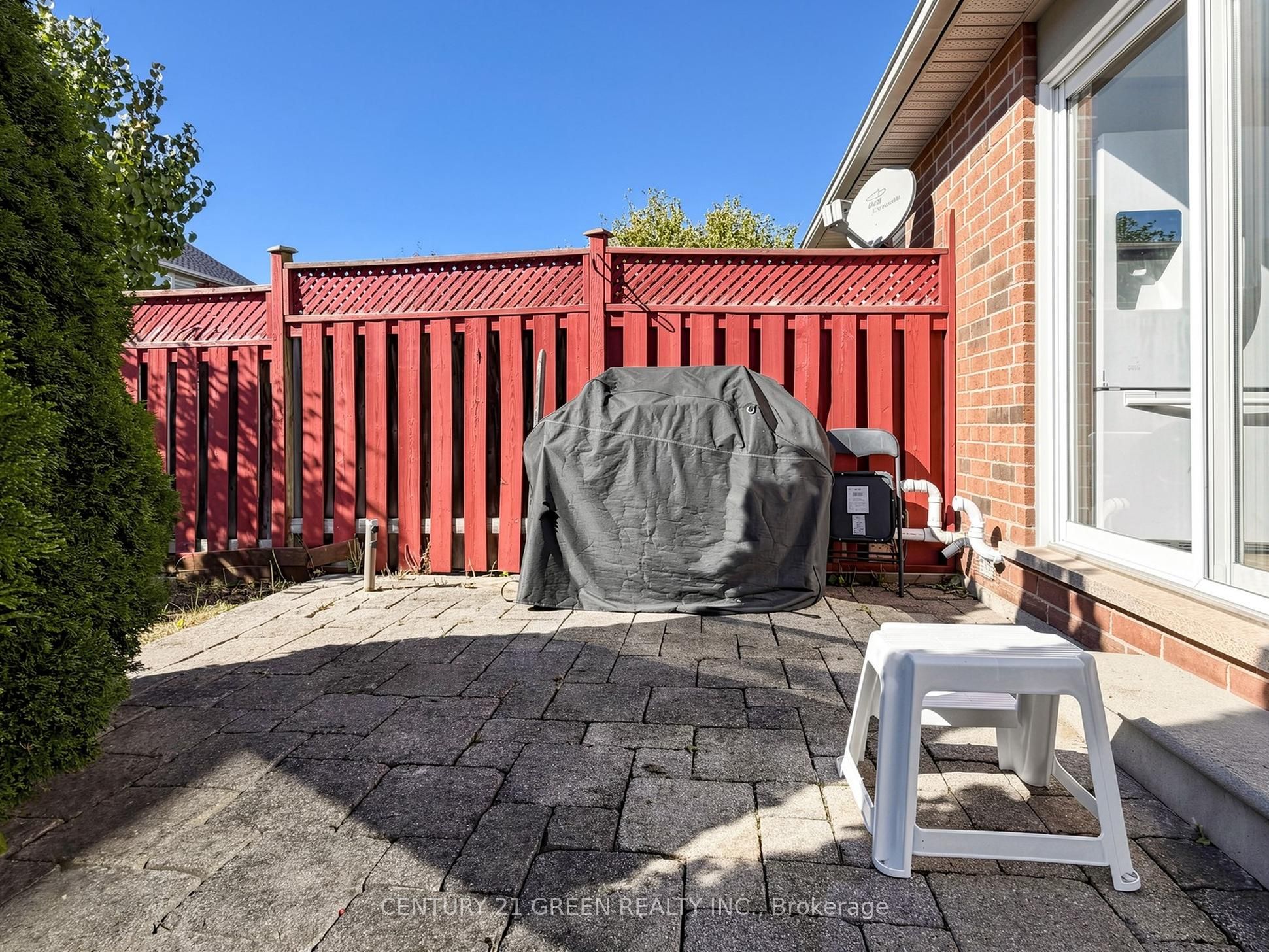 821 Bennett Boulevard Property Photo 32