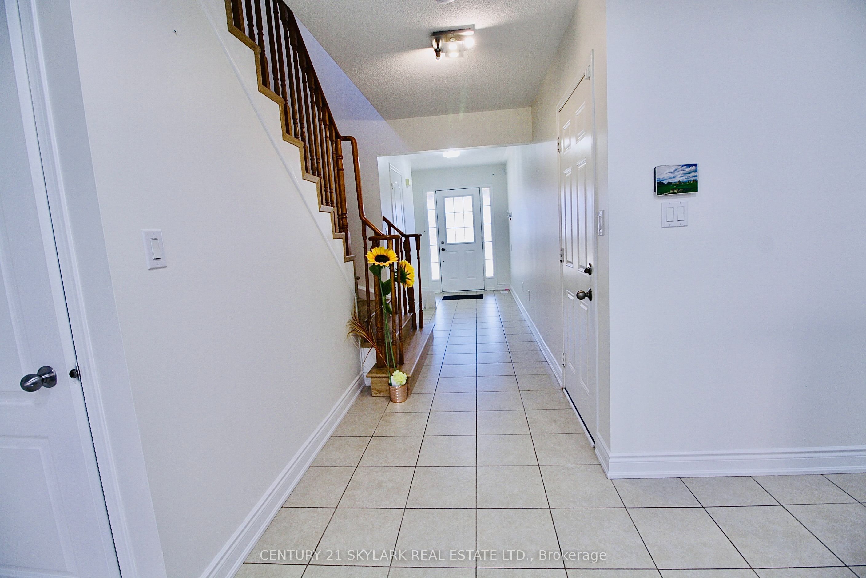 61 Lightcatcher Circle Property Photo 3