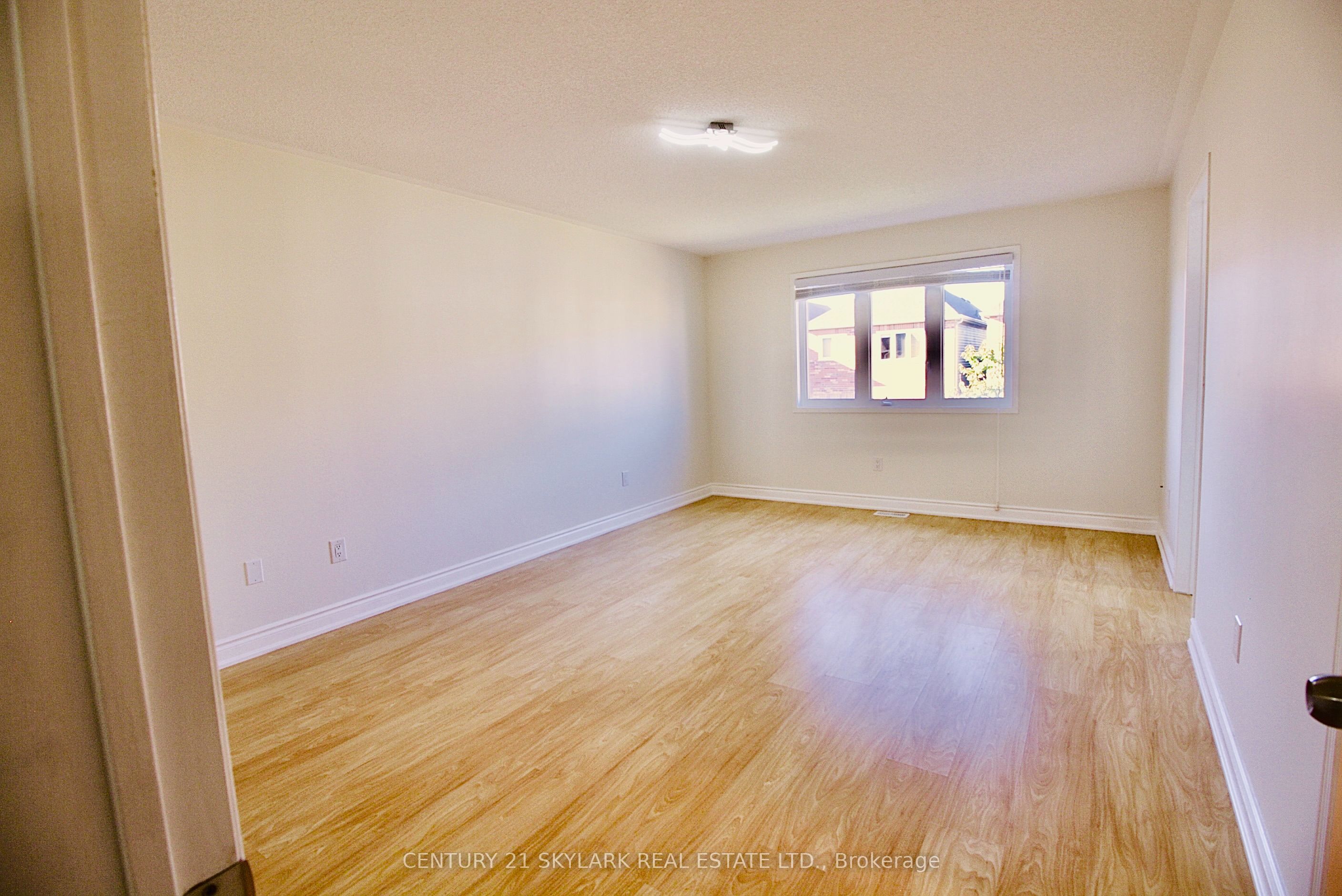 61 Lightcatcher Circle Property Photo 16