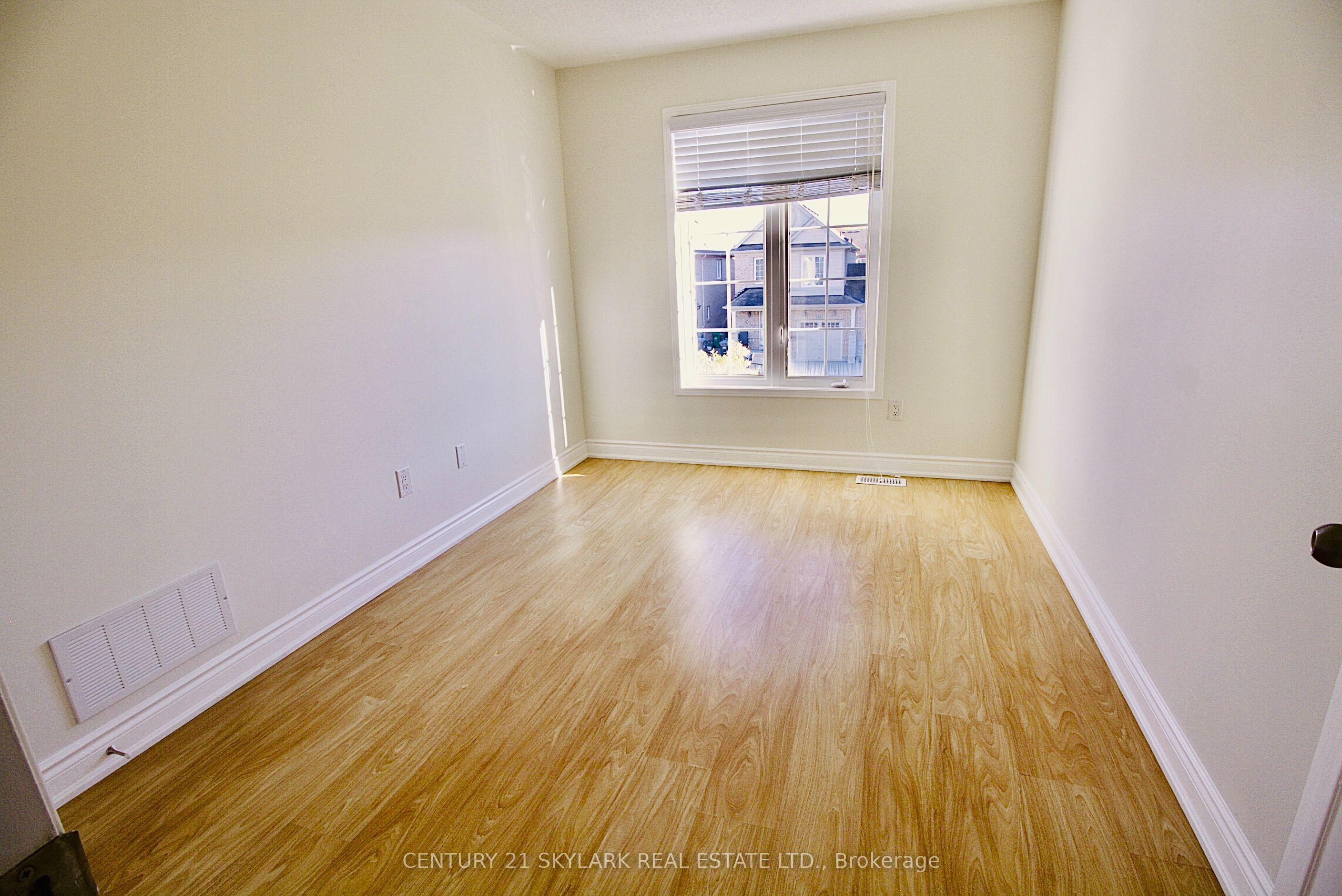61 Lightcatcher Circle Property Photo 19