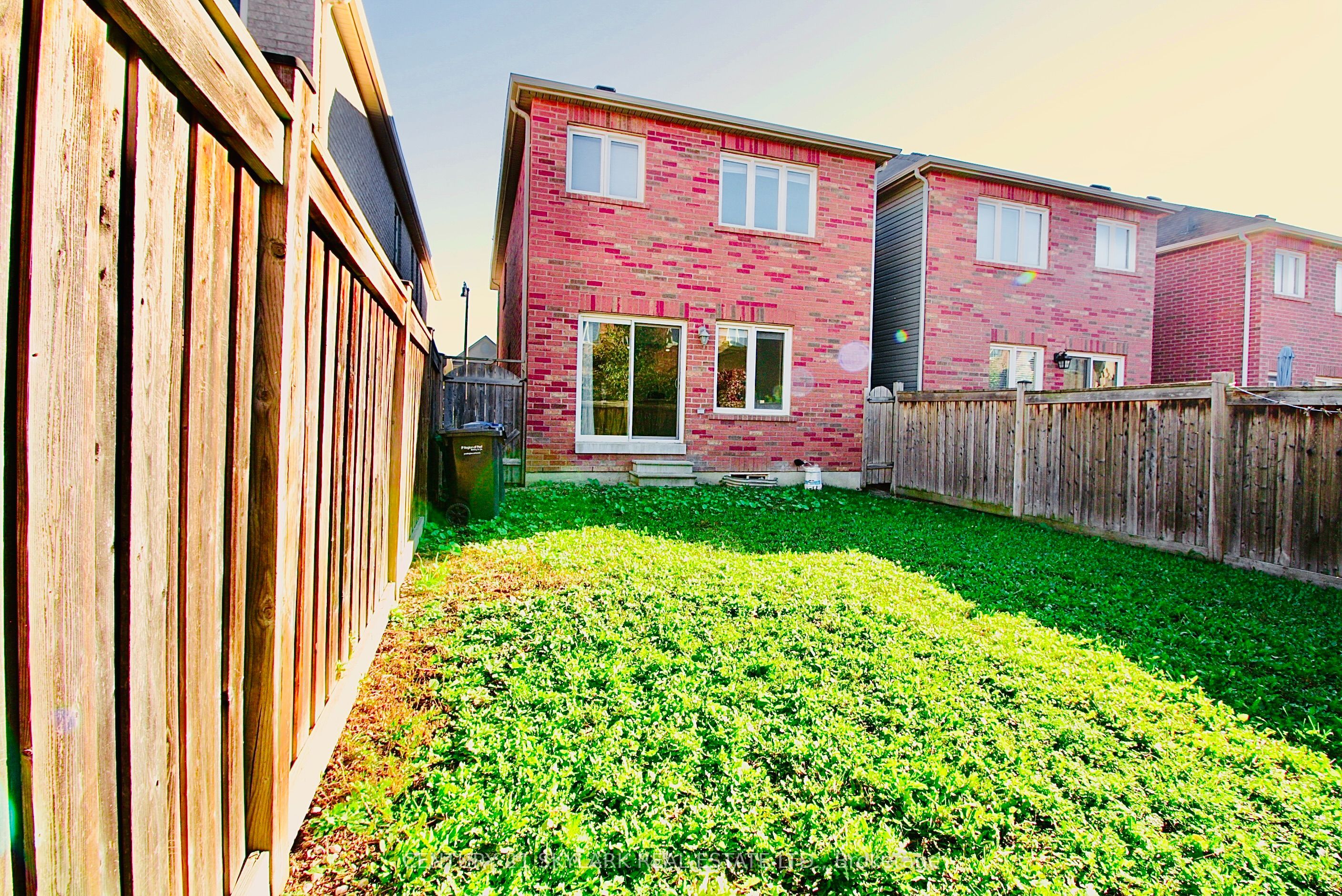 61 Lightcatcher Circle Property Photo 23