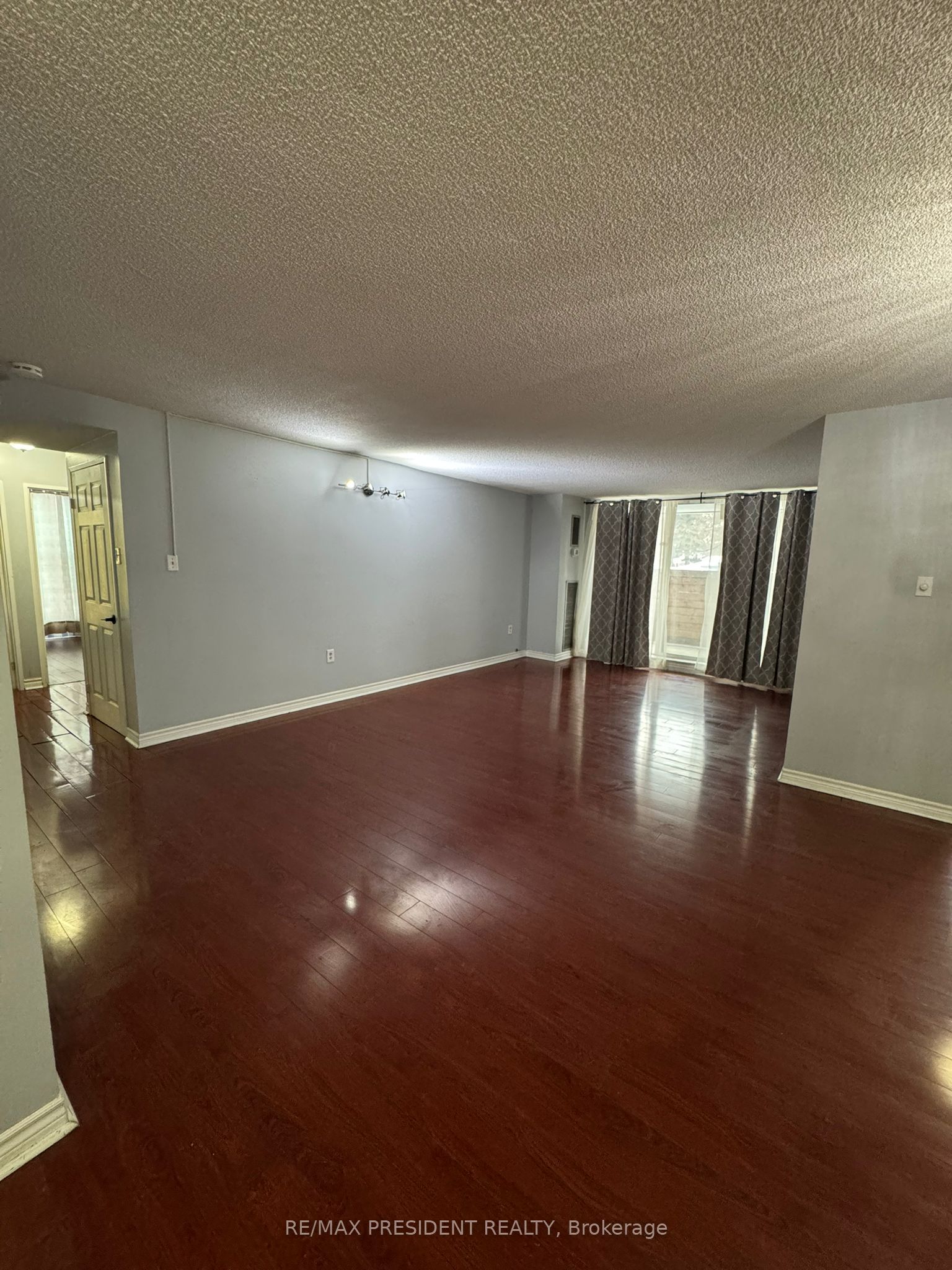 21 Knightsbridge Road 101 Property Photo 2