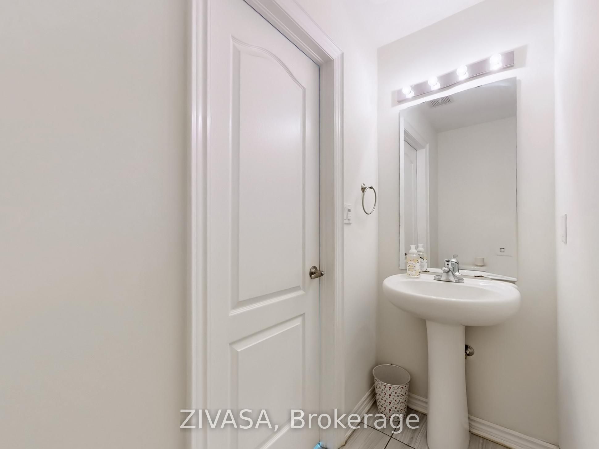 15 Applewood Lane 92 Property Photo 17