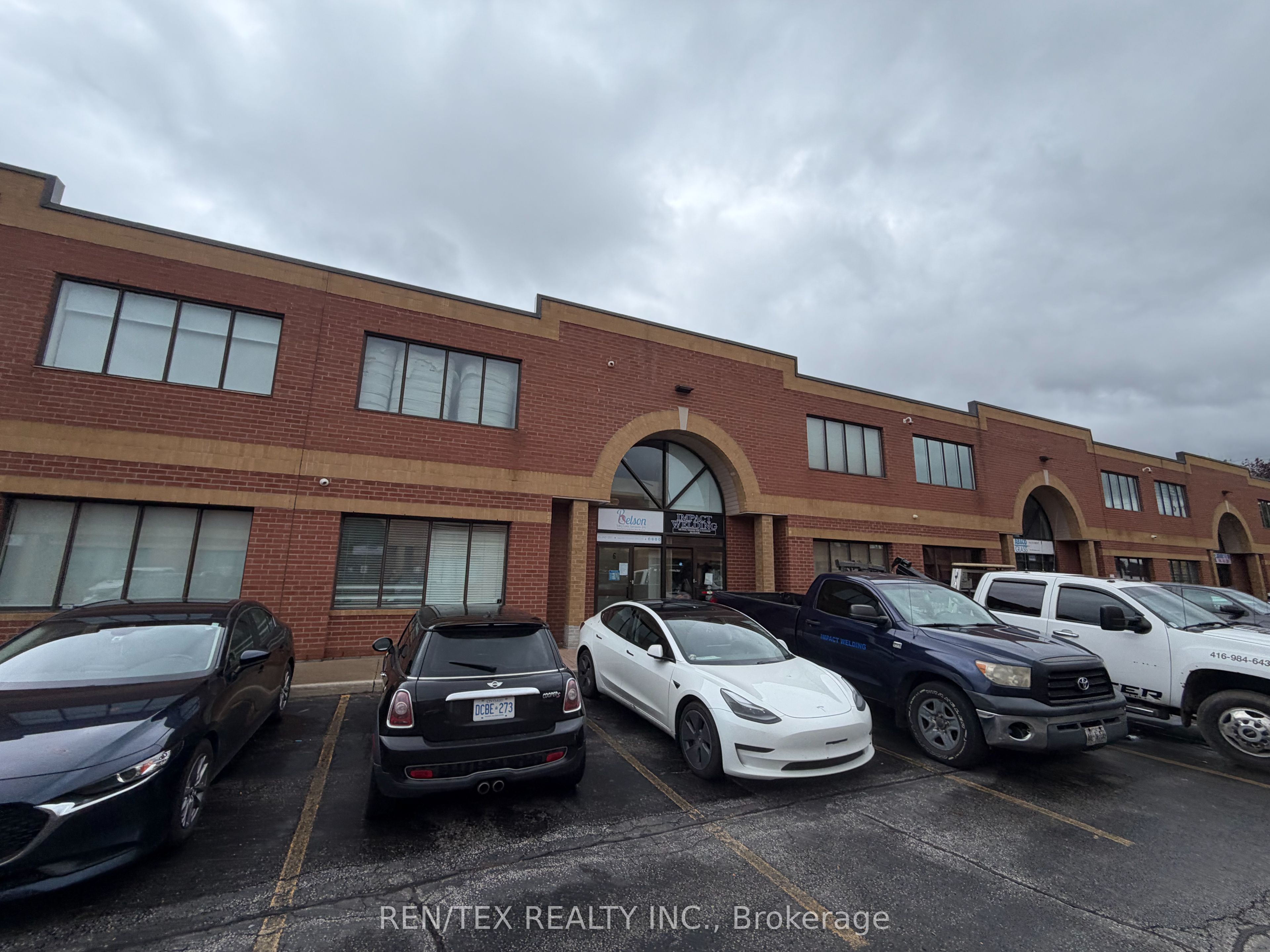 42 Steinway Boulevard 7 Property Photo 1