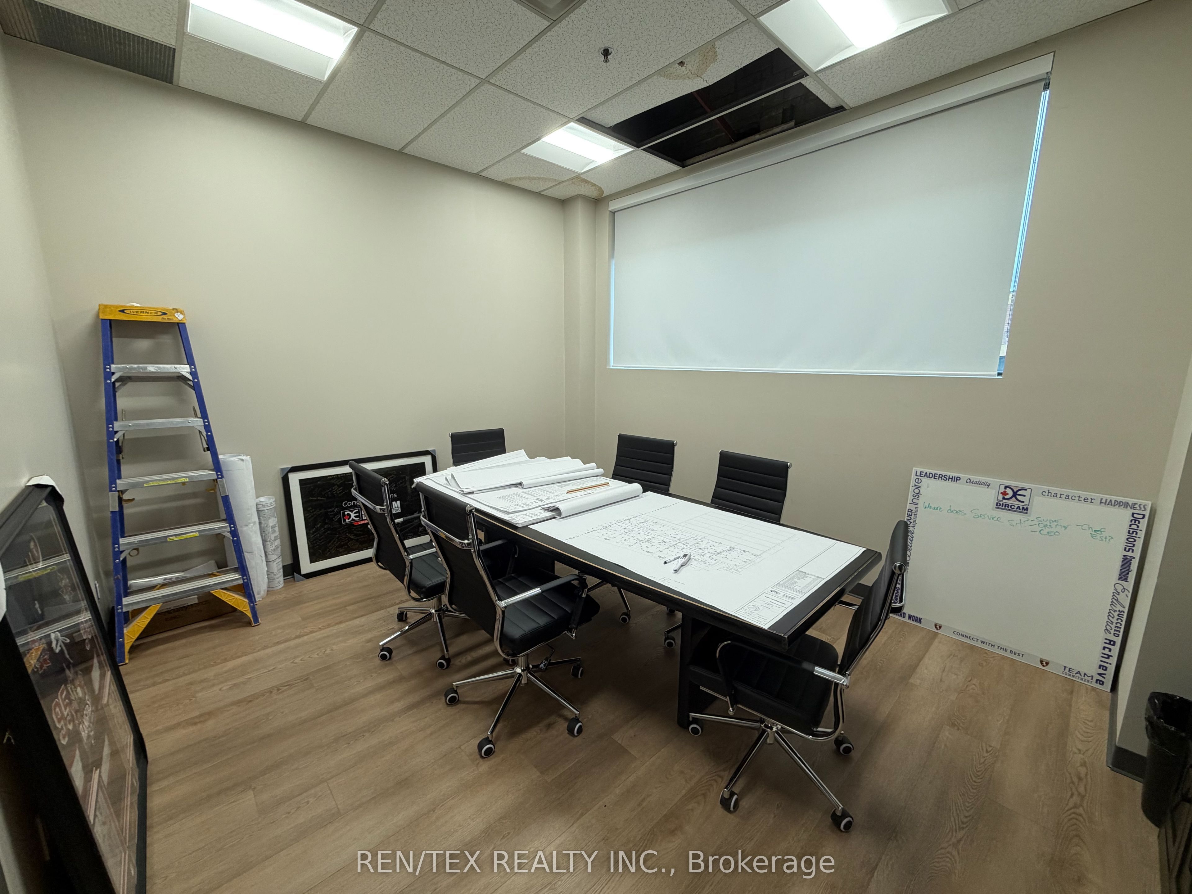 42 Steinway Boulevard 7 Property Photo 3