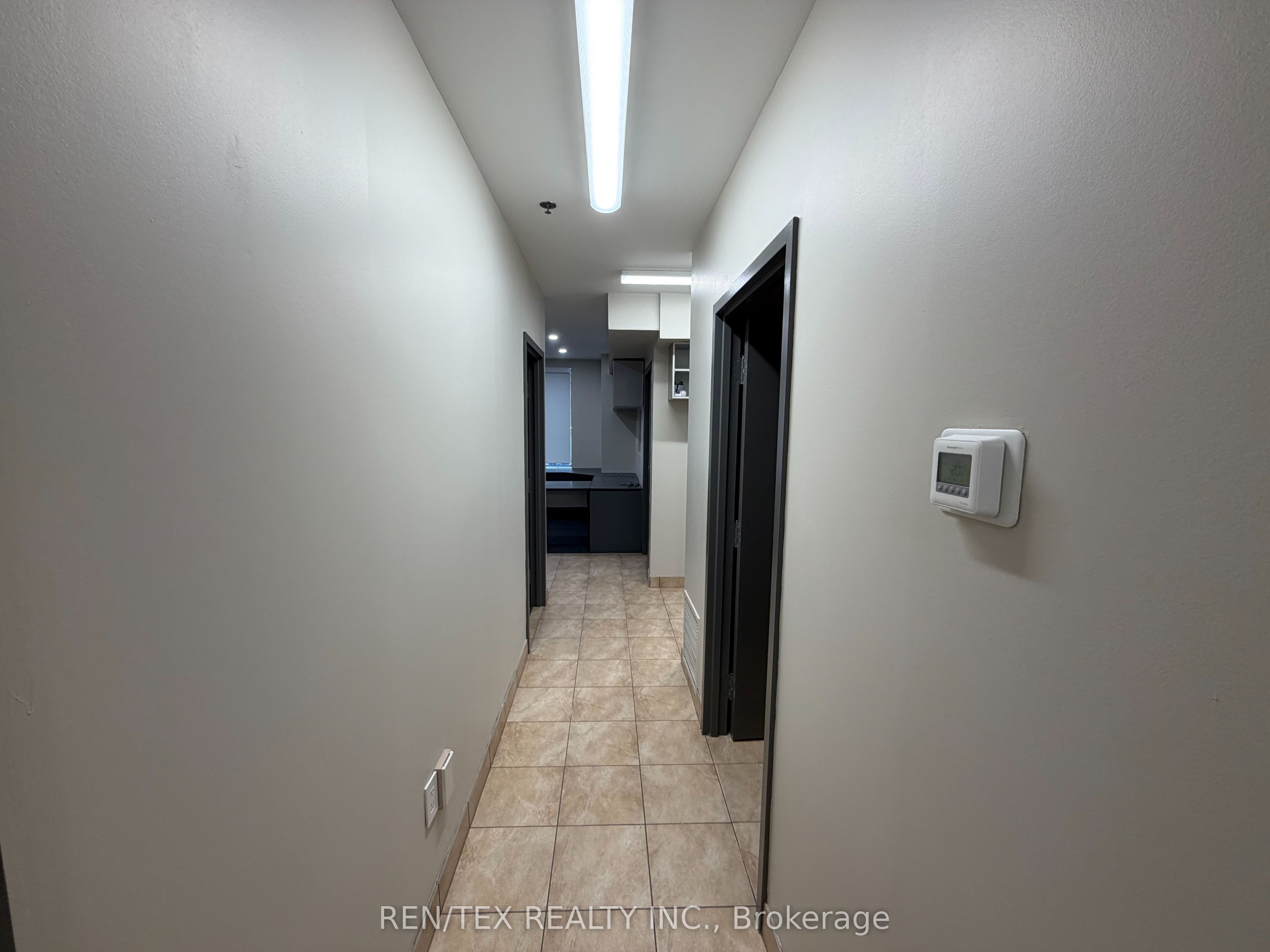 42 Steinway Boulevard 7 Property Photo 9