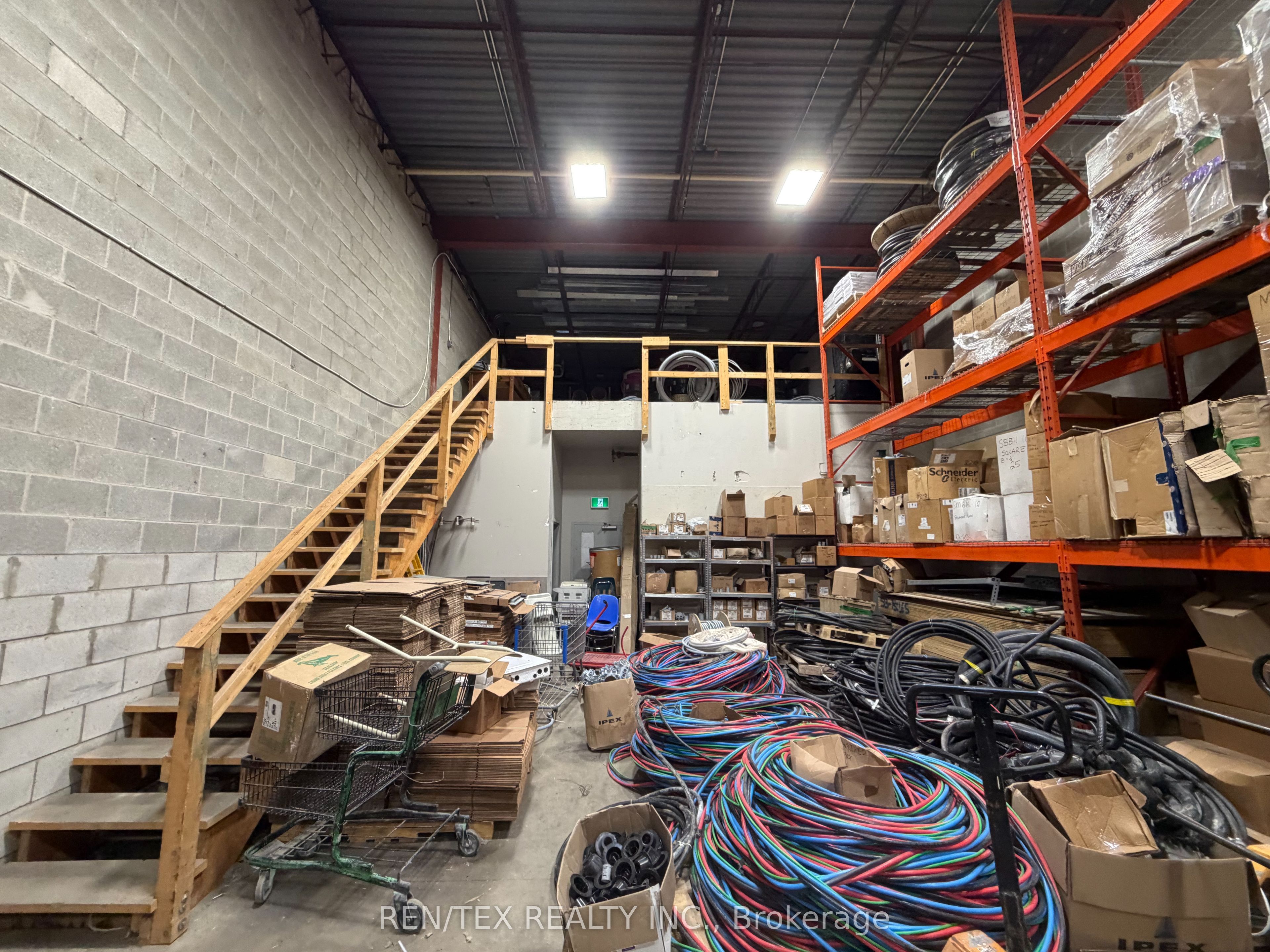 42 Steinway Boulevard 7 Property Photo 17