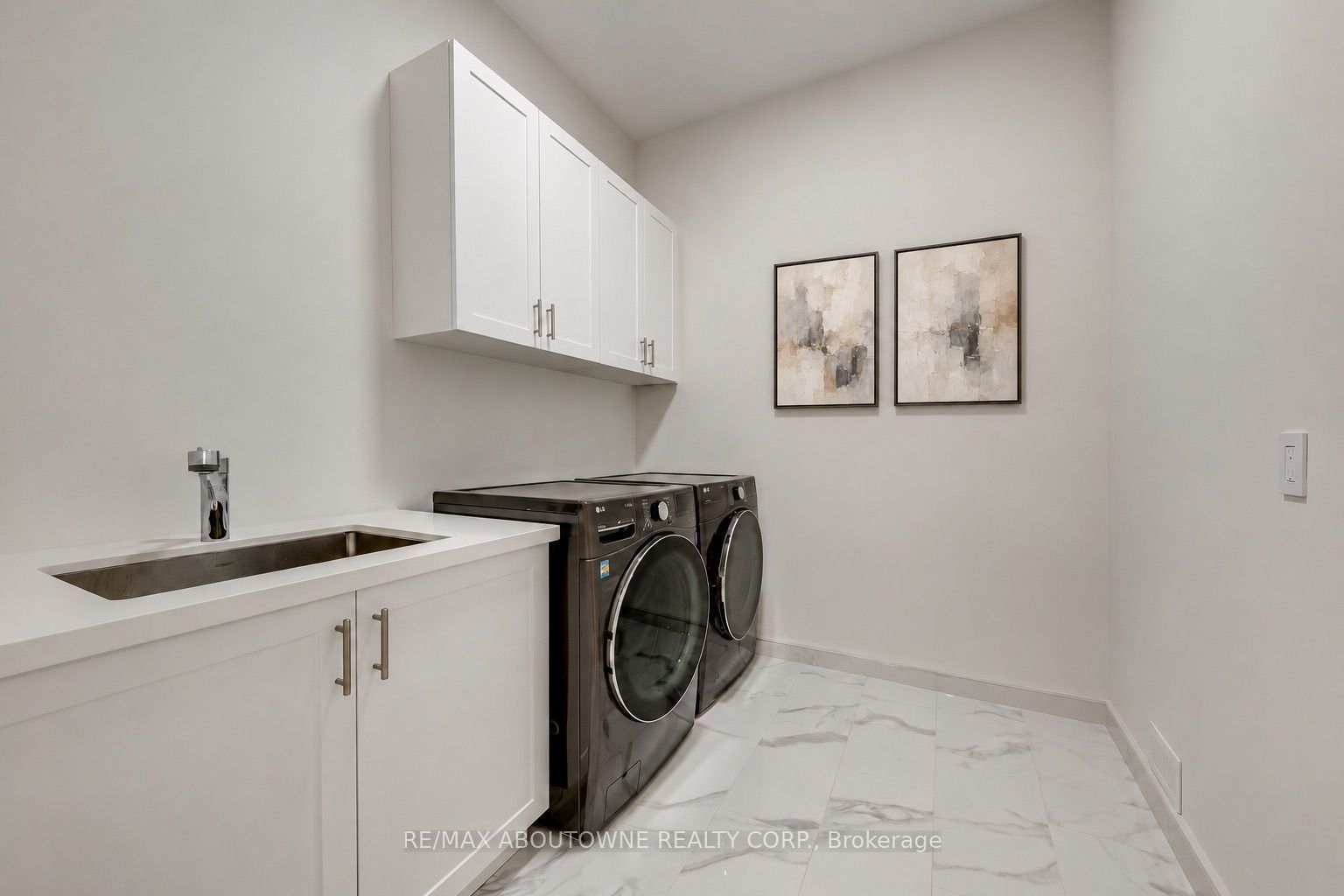 2359 Saw Whet Boulevard Property Photo 46