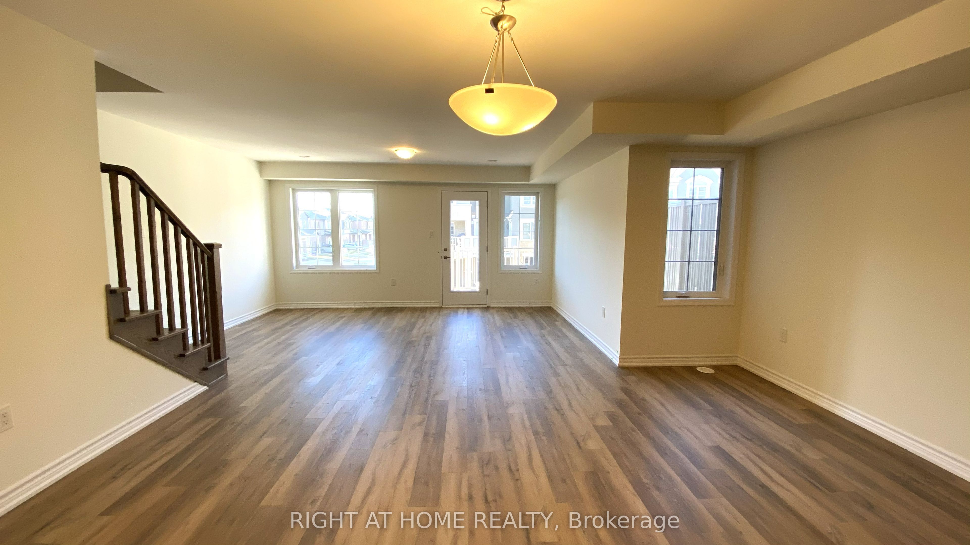 980 Alder Gate Property Photo 4