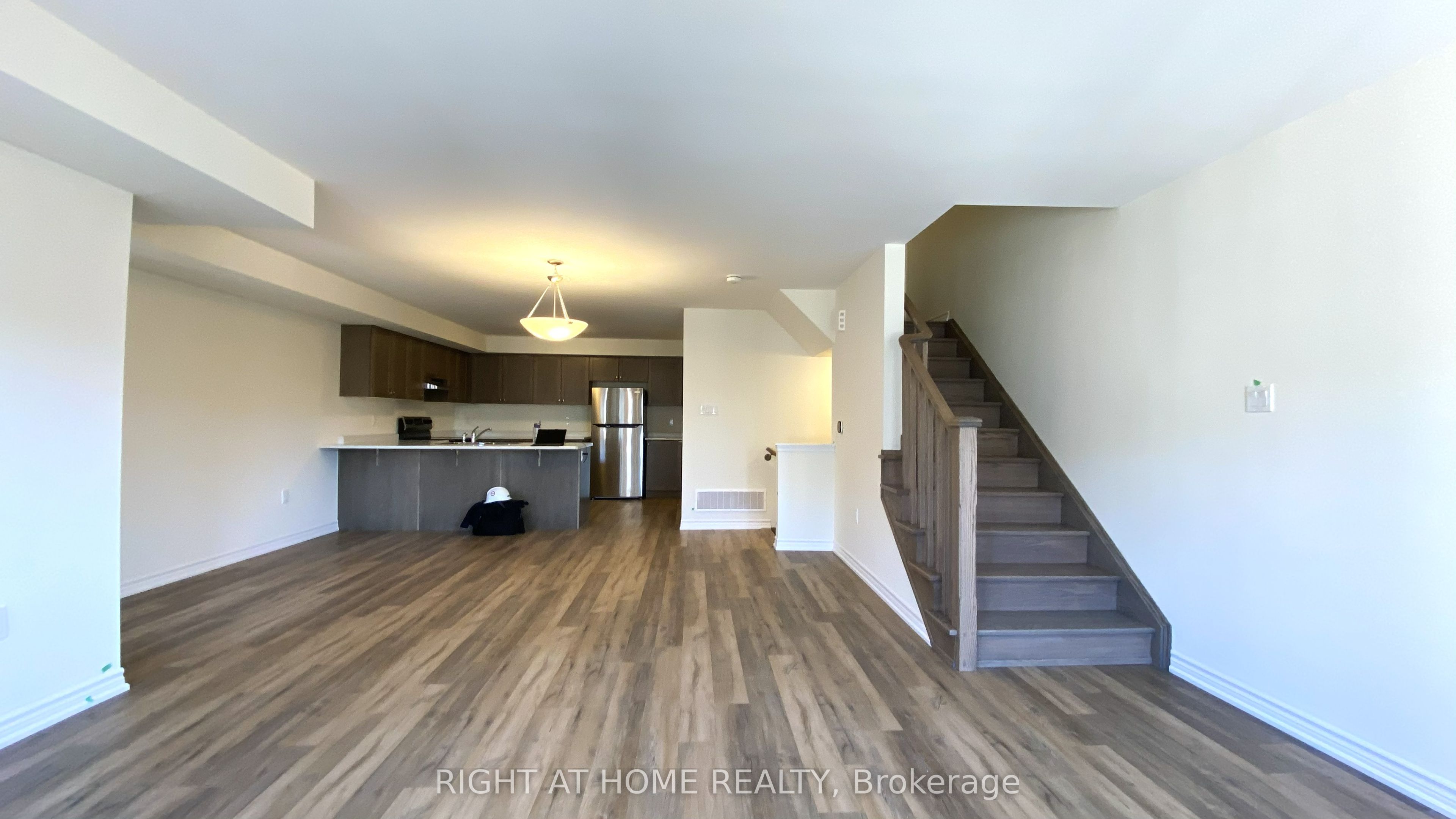 980 Alder Gate Property Photo 6