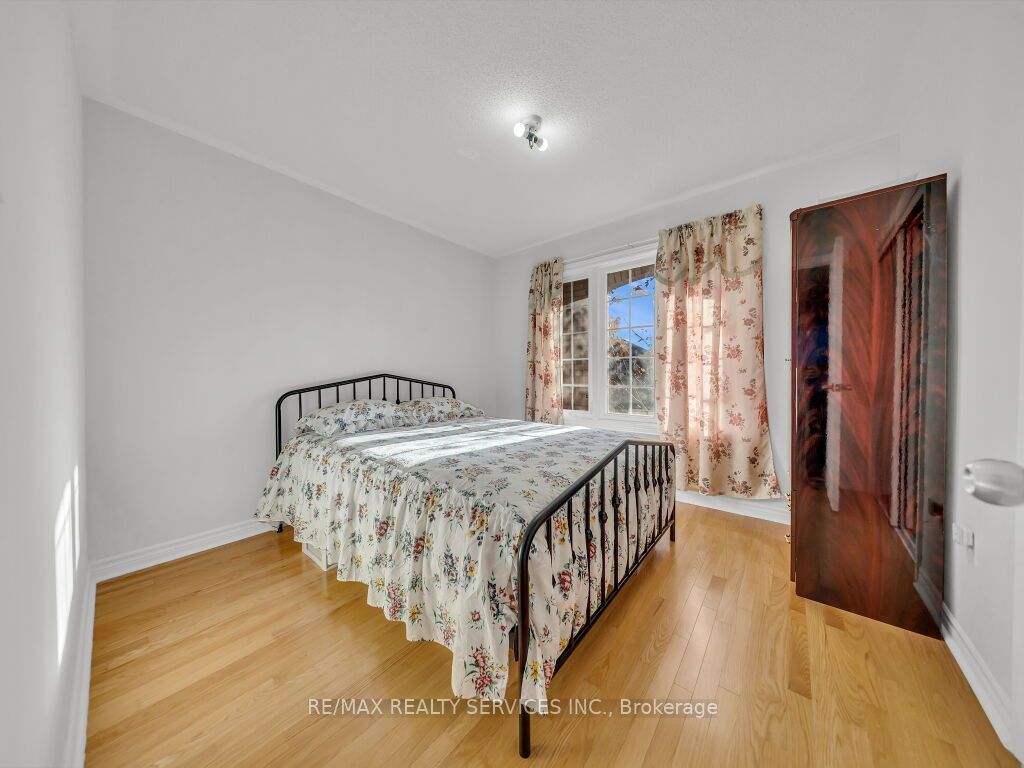 61 Sir Jacobs Crescent Property Photo 32