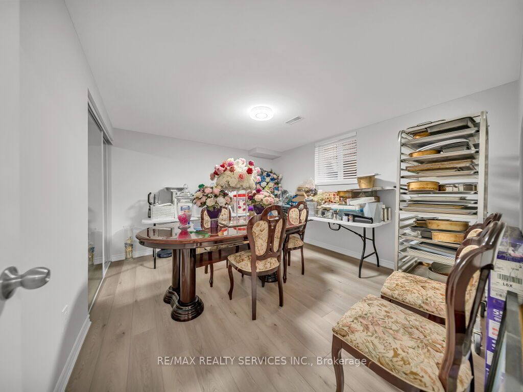 61 Sir Jacobs Crescent Property Photo 42