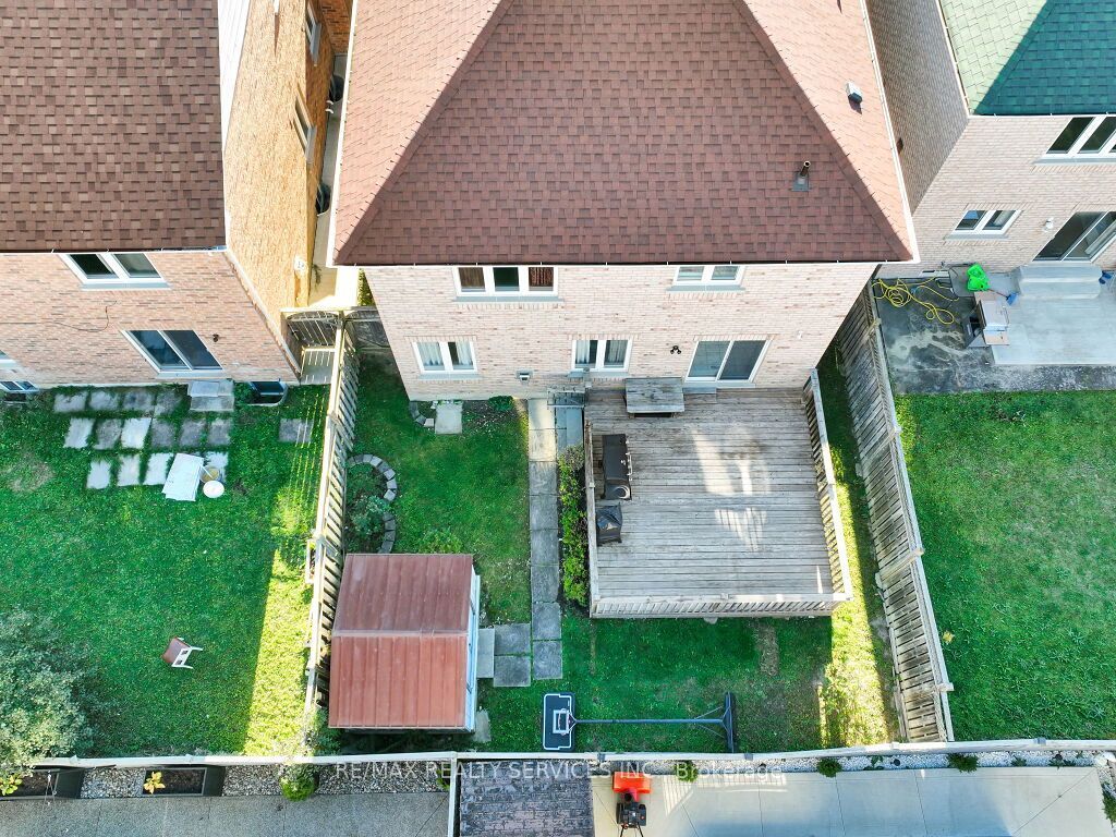 61 Sir Jacobs Crescent Property Photo 49