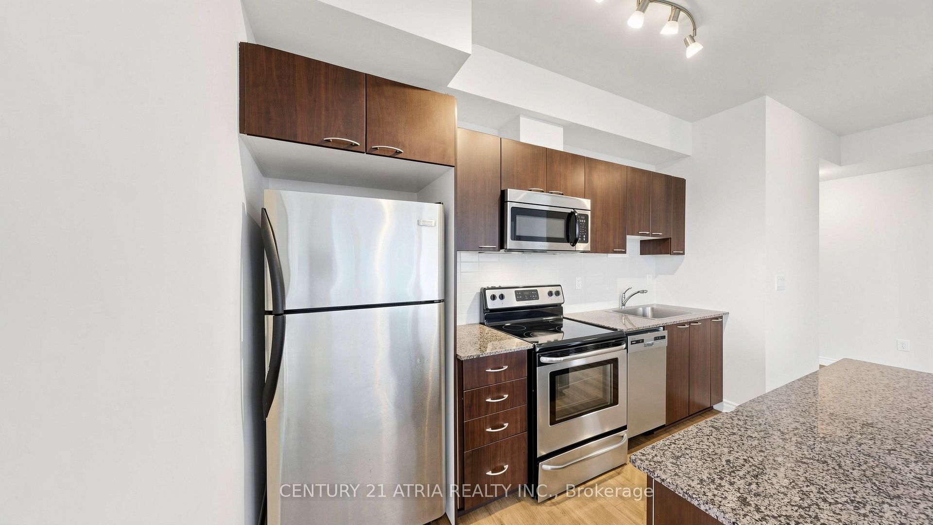 385 Prince Of Wales Drive 1802 Property Photo 18