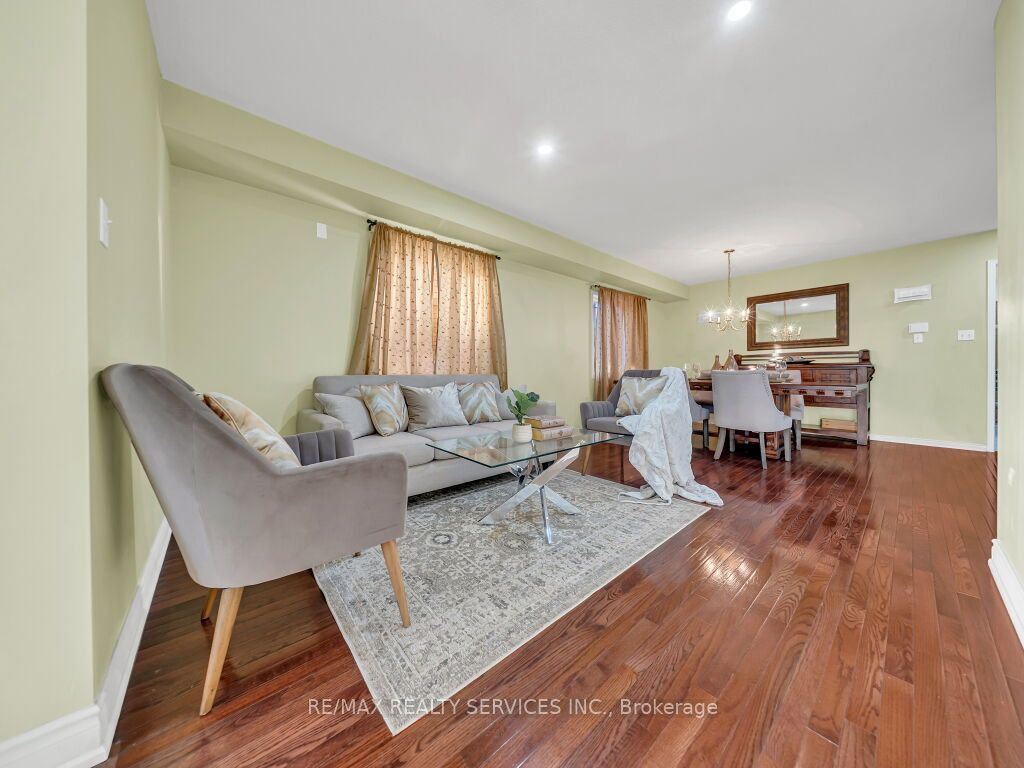 355 Edenbrook Hill Drive Property Photo 7