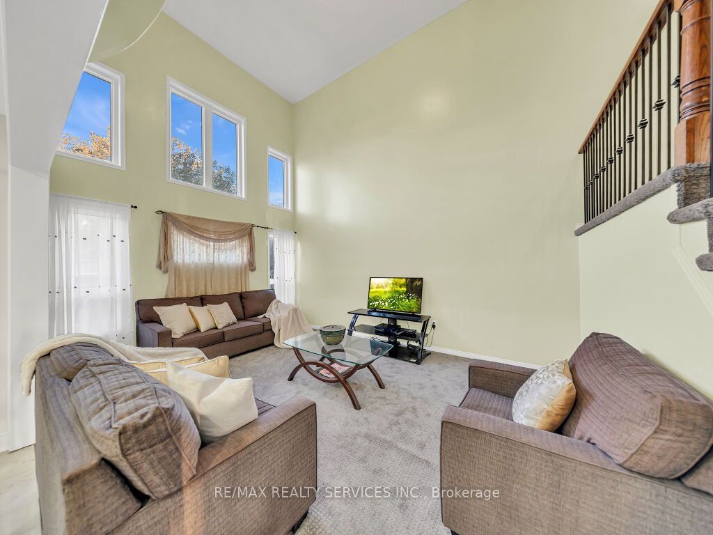 355 Edenbrook Hill Drive Property Photo 13
