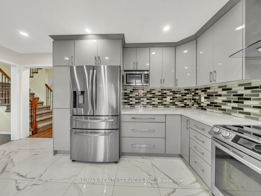 355 Edenbrook Hill Drive Property Photo 16