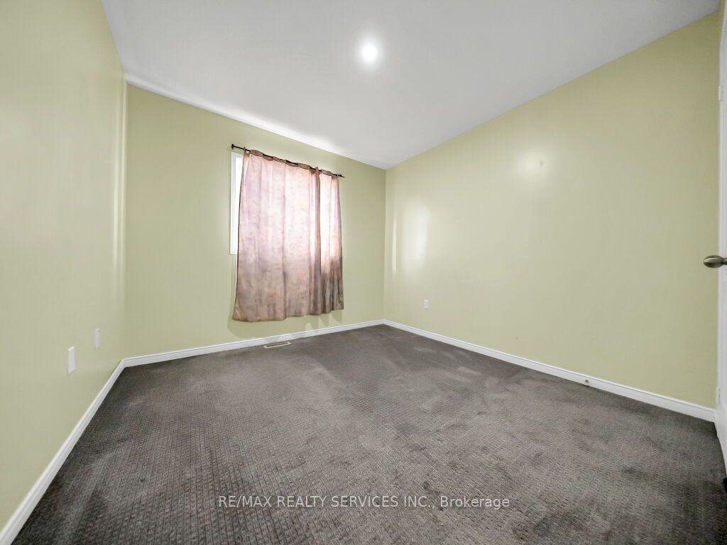 355 Edenbrook Hill Drive Property Photo 30