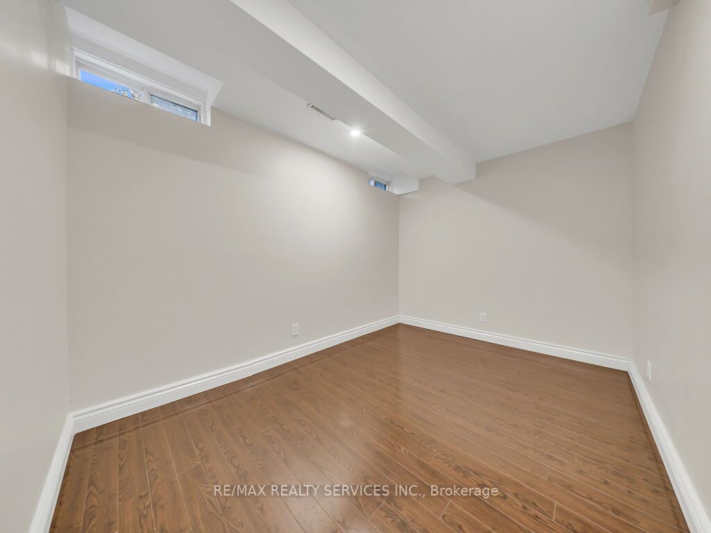 355 Edenbrook Hill Drive Property Photo 39