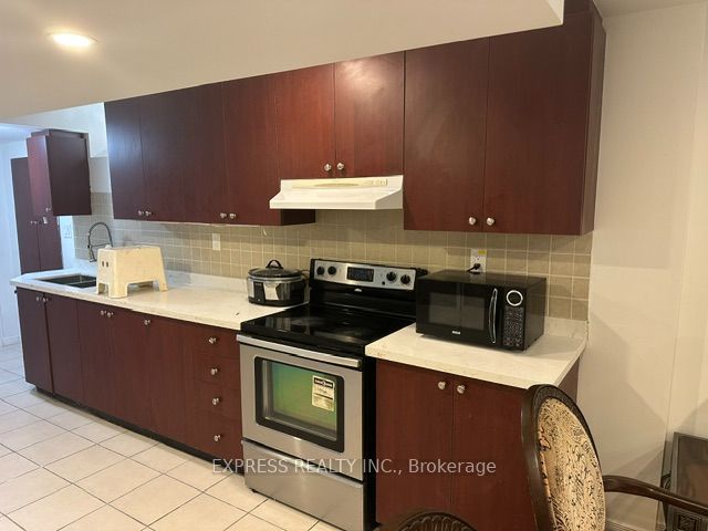 5147 Oscar Peterson Boulevard Basement Property Photo 12