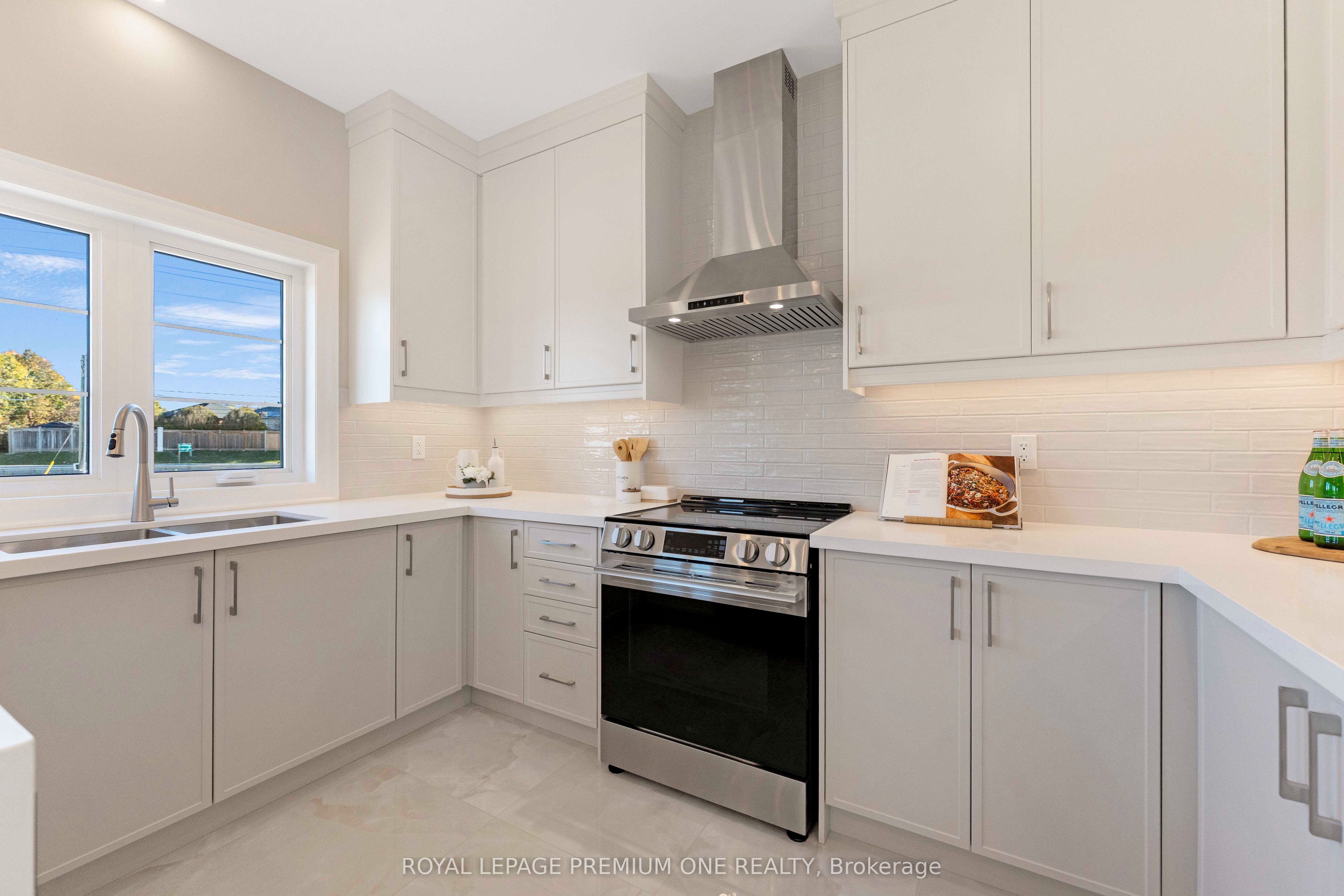 14 Jack Kenny Court Property Photo 9