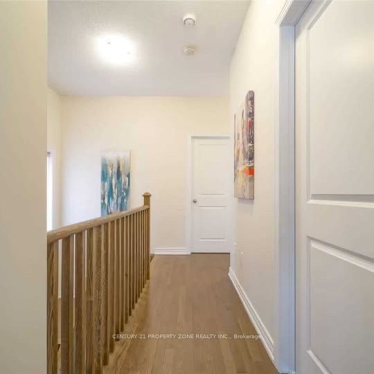 17 Angelfish Road Upper Property Photo 7