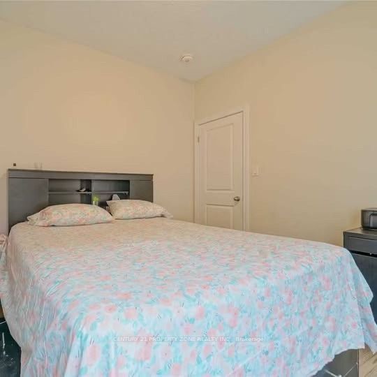 17 Angelfish Road Upper Property Photo 8