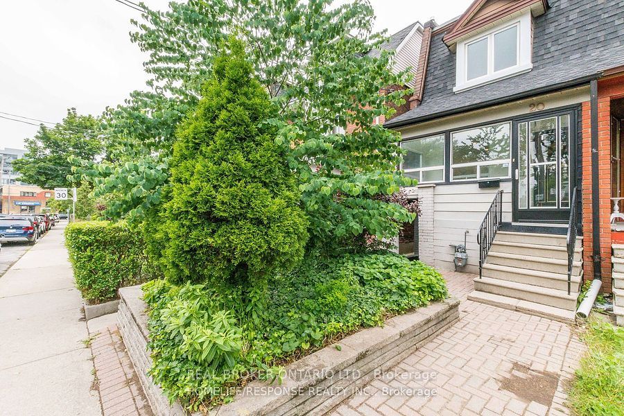 20 Golden Avenue W Property Photo 1