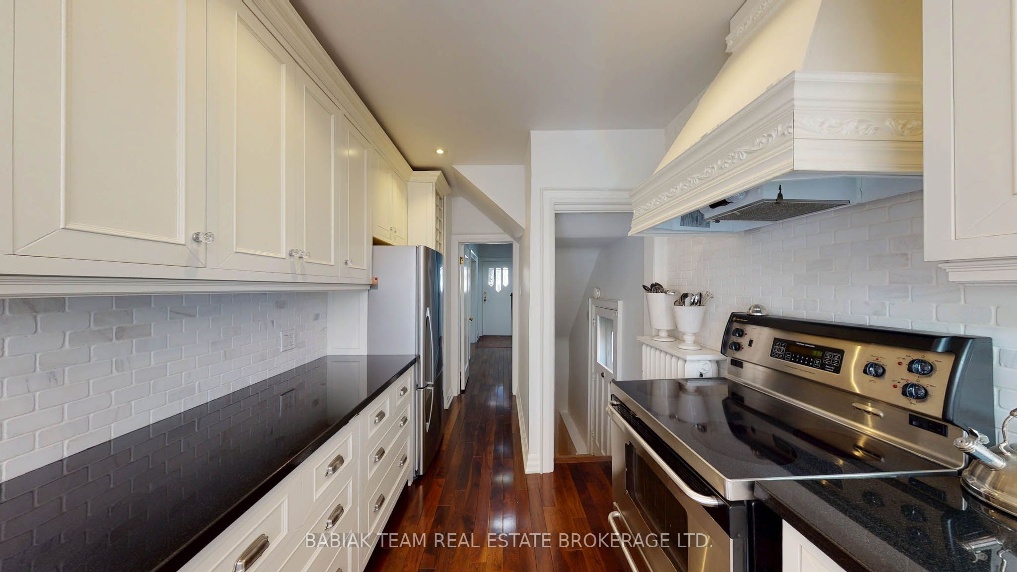 21 Humber Trail Property Photo 13