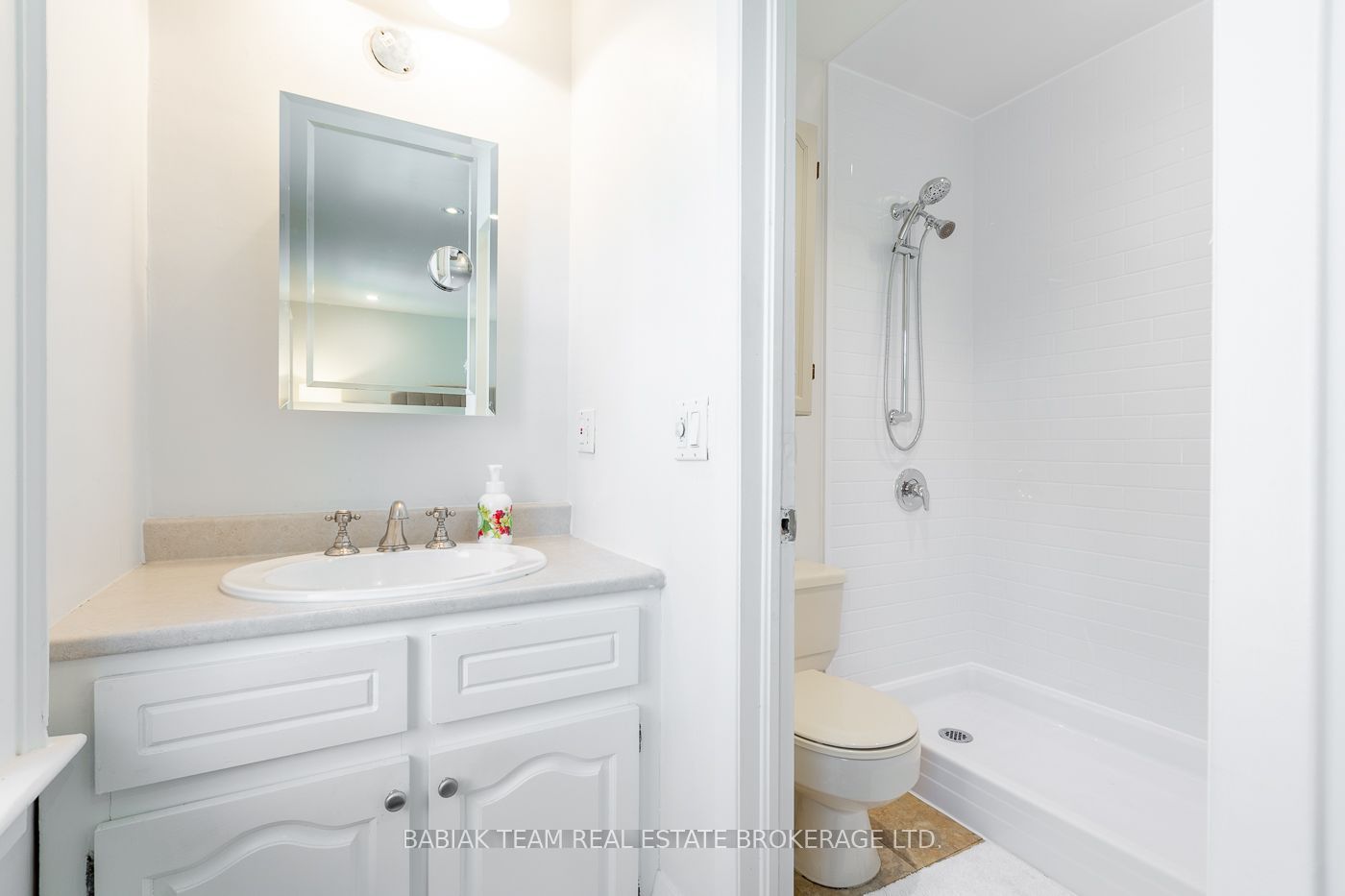 21 Humber Trail Property Photo 27