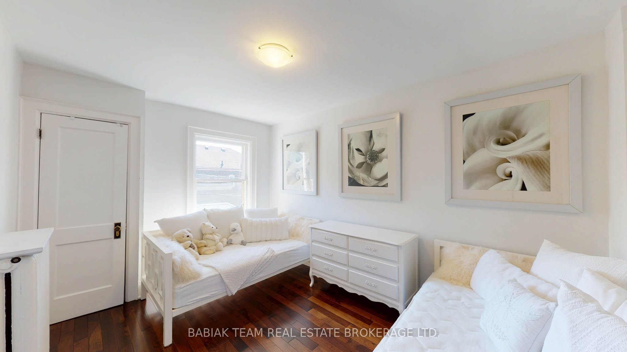 21 Humber Trail Property Photo 33