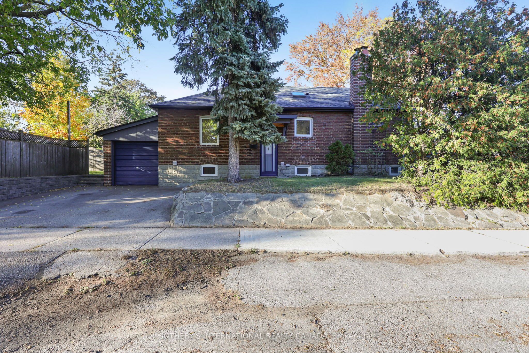 16 Smithfield Drive Property Photo 30