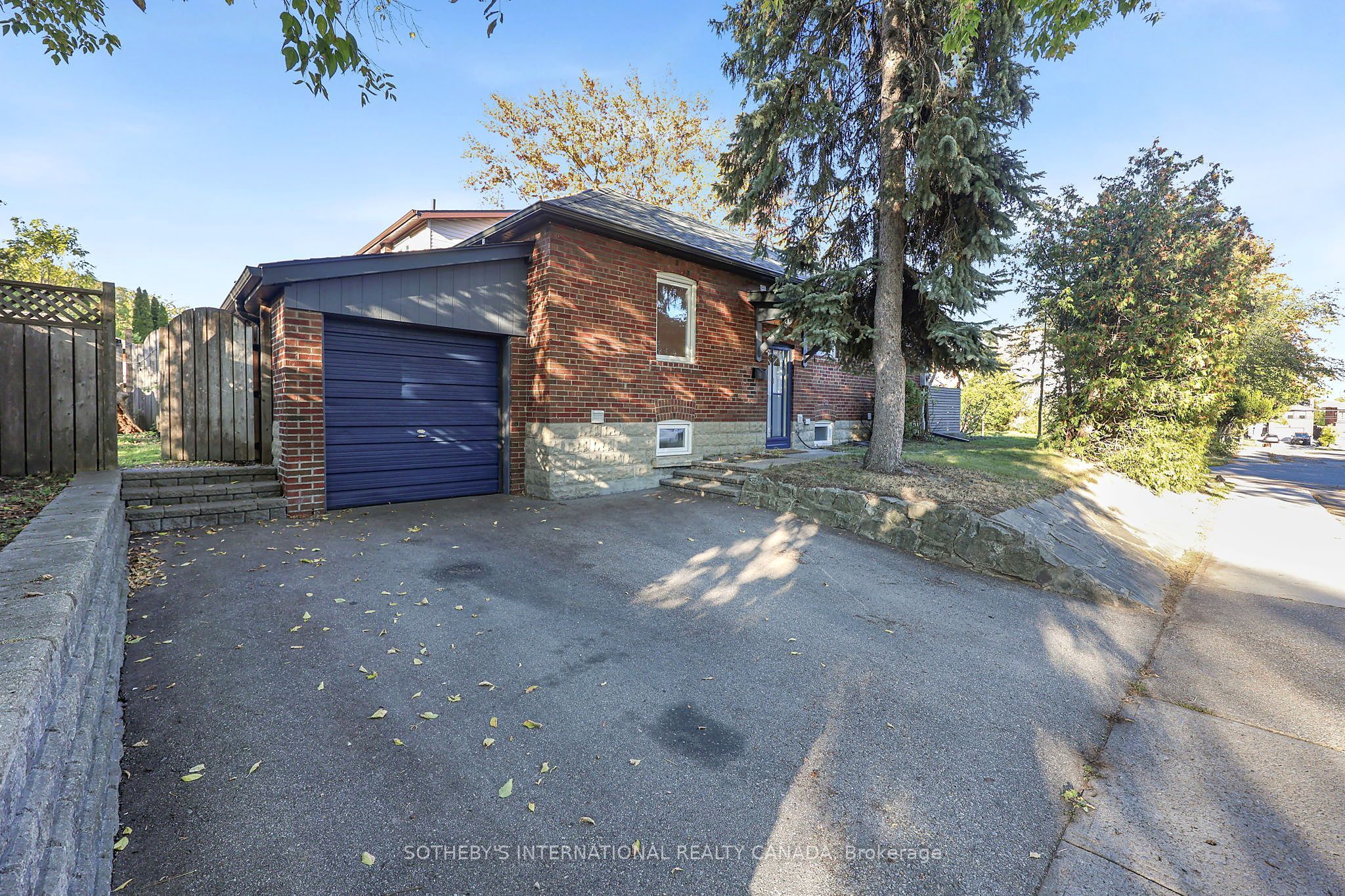 16 Smithfield Drive Property Photo 31