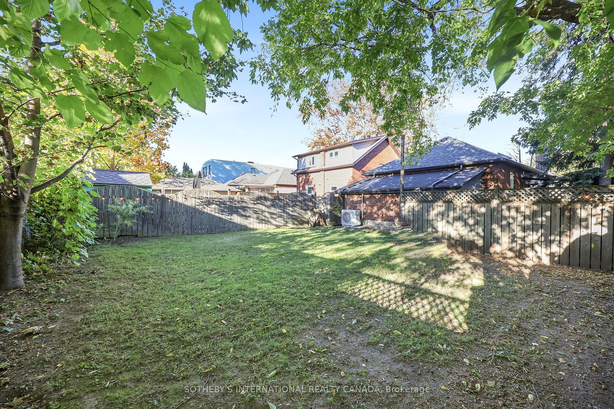 16 Smithfield Drive Property Photo 33