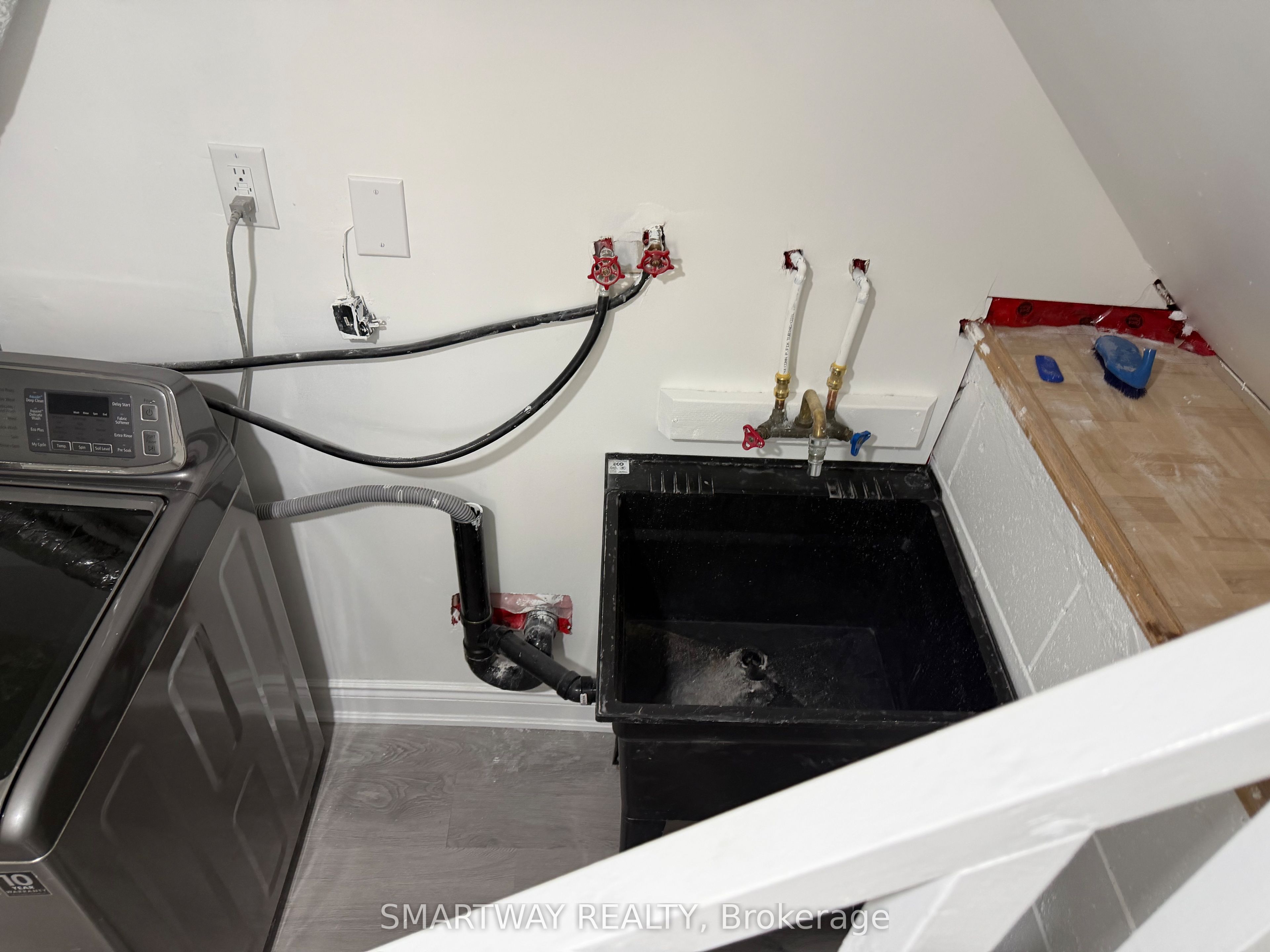 41 Prouse Drive Basement Property Photo 10