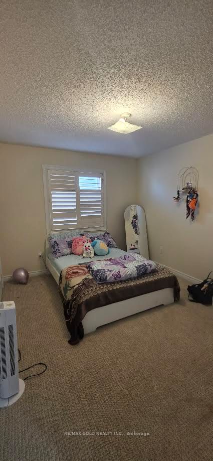 1202 Costigen Road Property Photo 11