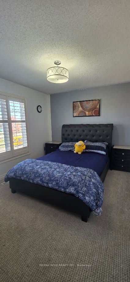 1202 Costigen Road Property Photo 12
