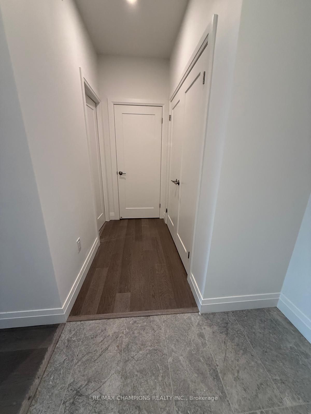 26 Mill Street 401 Property Photo 15