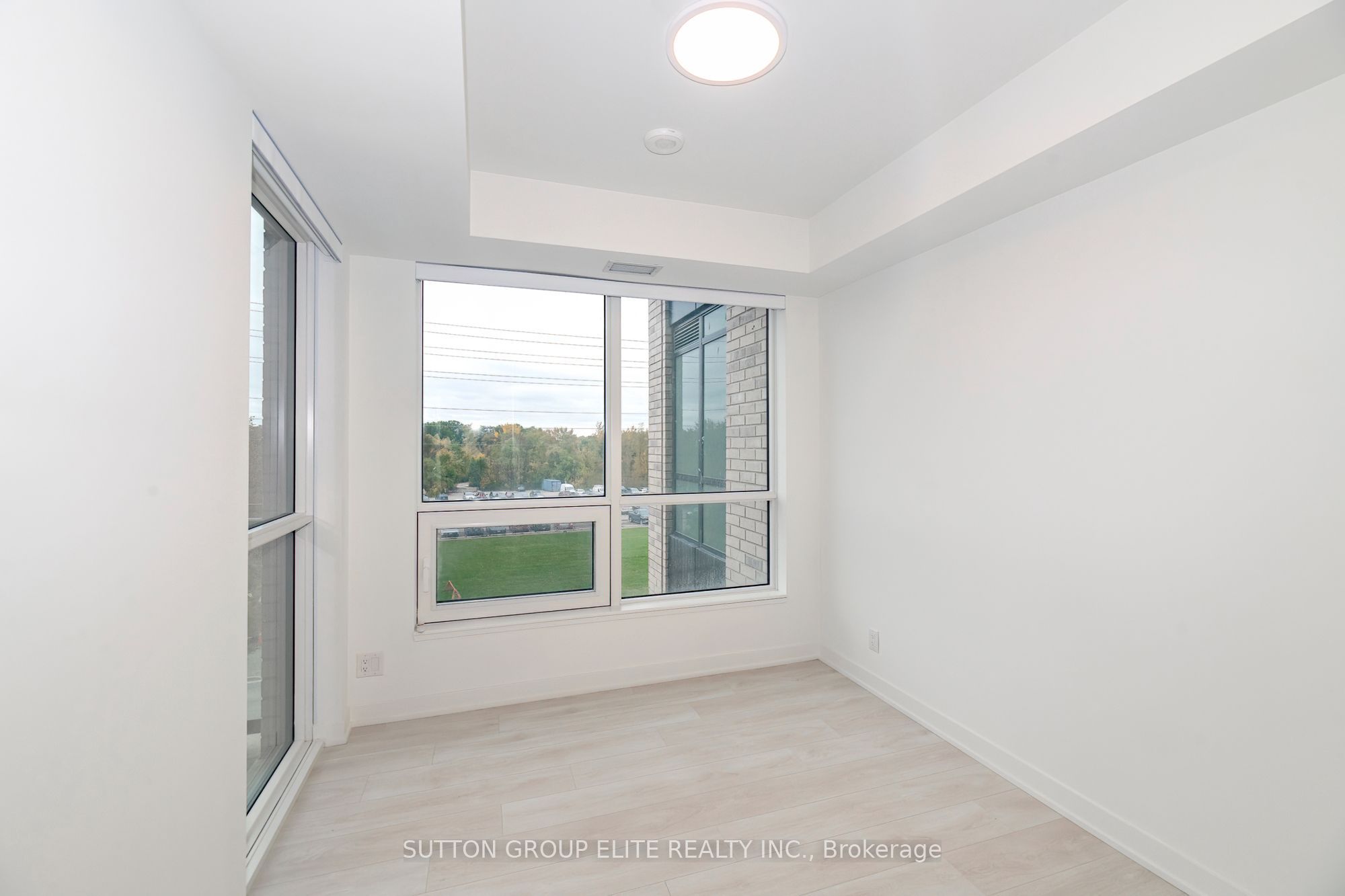 1381 Lakeshore Boulevard 315 Property Photo 8