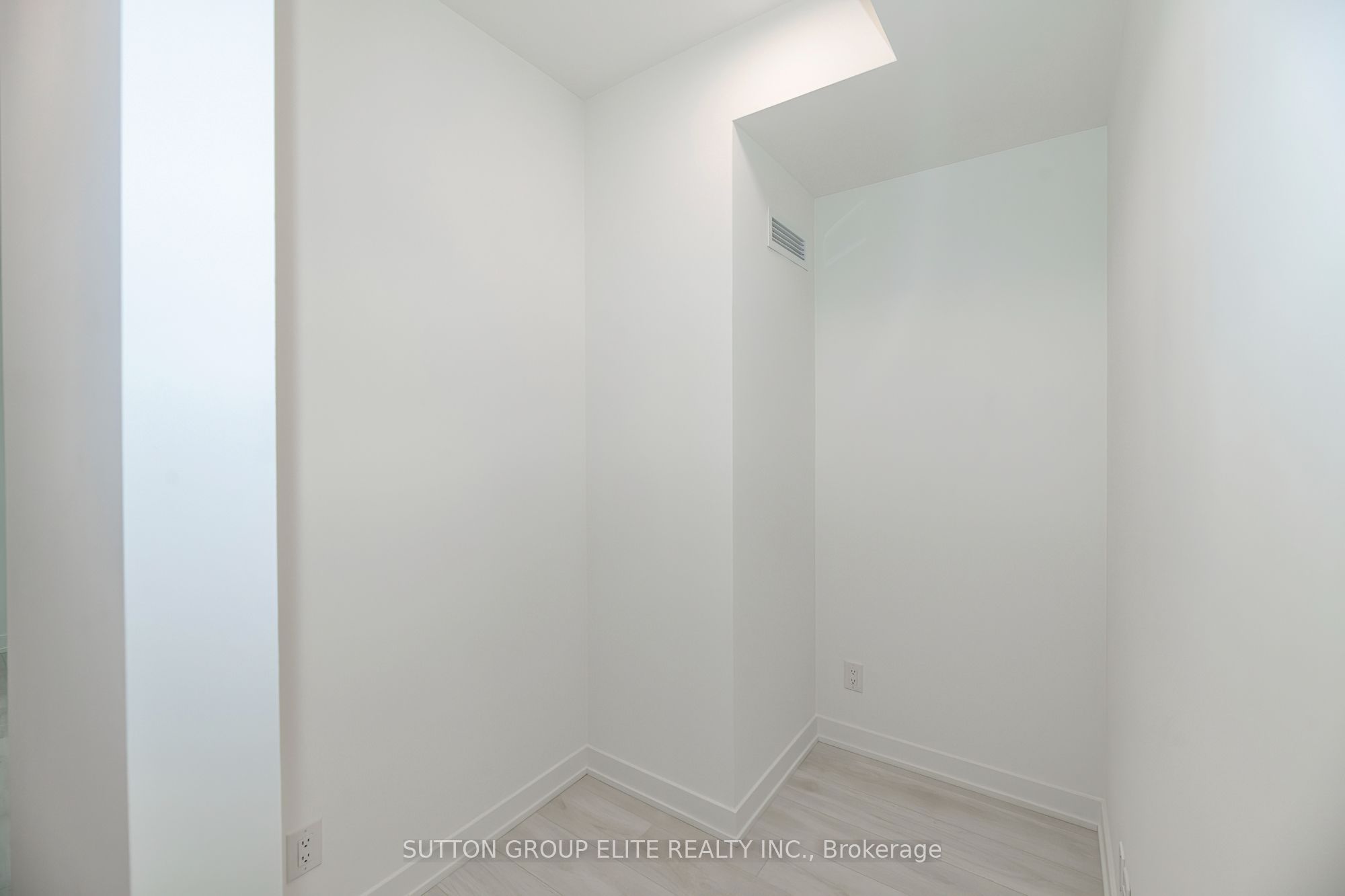 1381 Lakeshore Boulevard 315 Property Photo 15