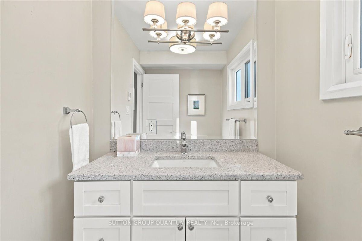 368 Aurora Crescent Property Photo 32
