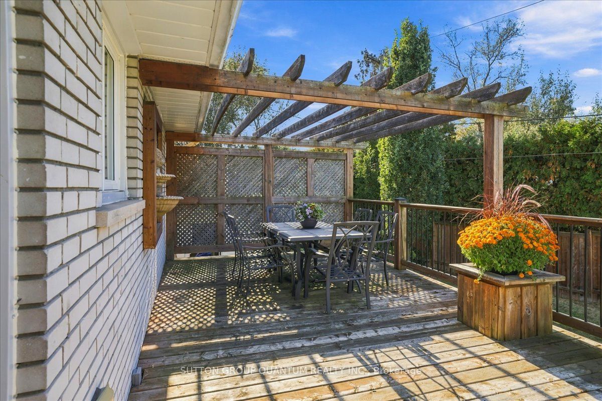 368 Aurora Crescent Property Photo 37
