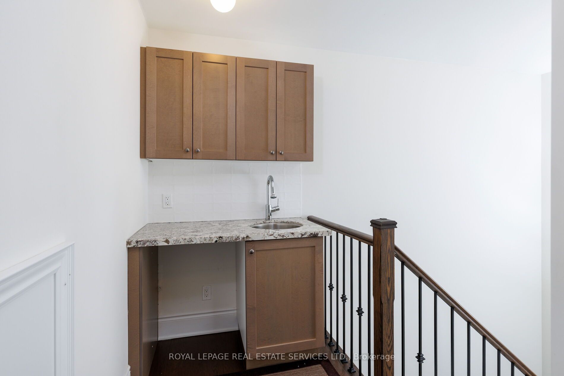257 Hanover Street Property Photo 27