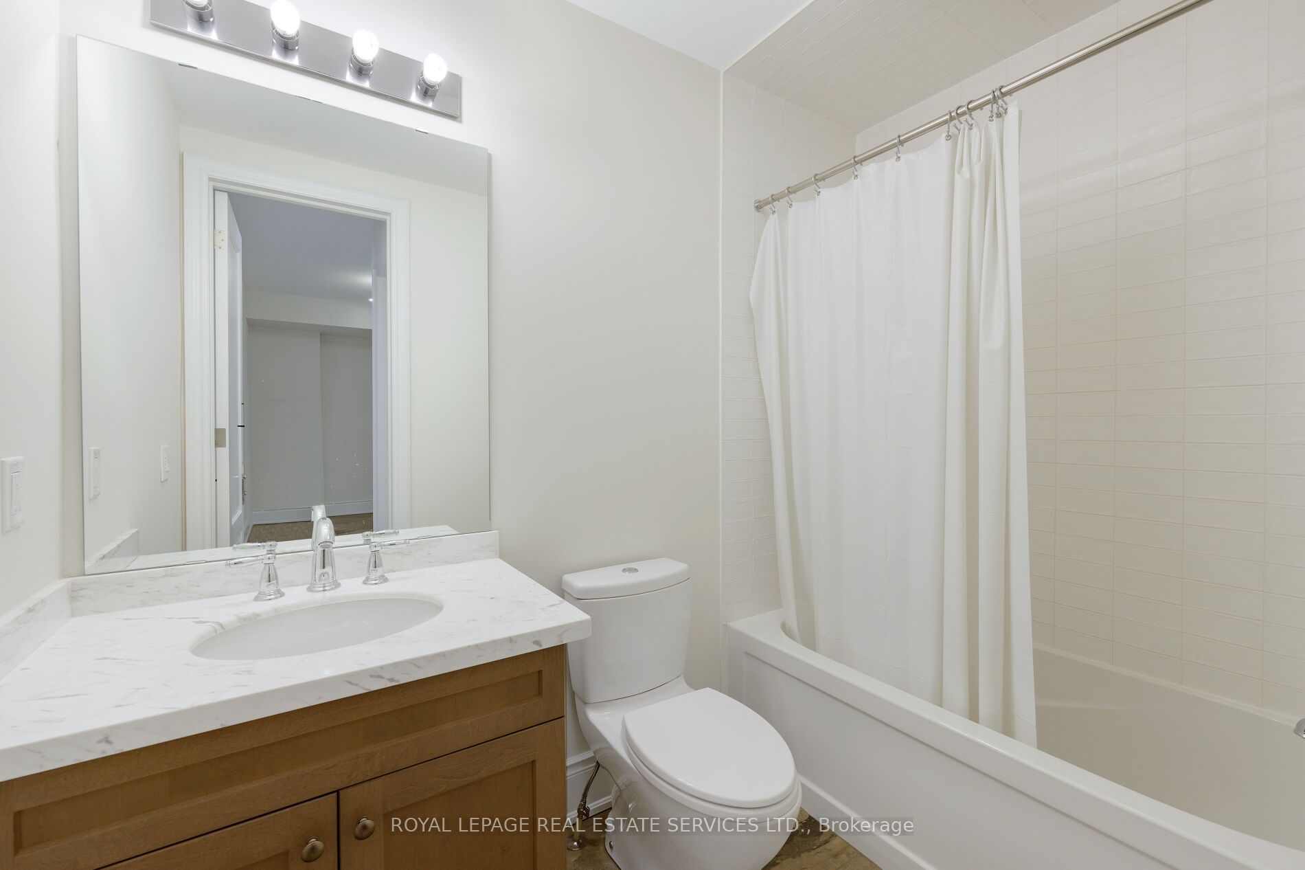 257 Hanover Street Property Photo 36
