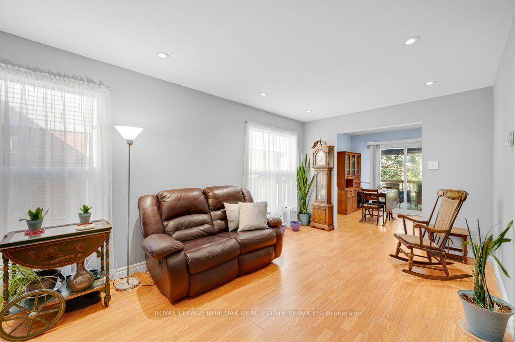 609 Roseheath Drive Property Photo 6